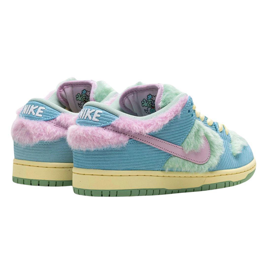 NIKE SB DUNK LOW VERDY VISTY – ONE OF A KIND