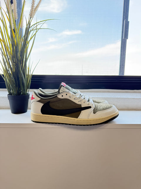 JORDAN SHOES JORDAN 1 LOW OG TRAVIS SCOTT MEDIUM OLIVE (USED)