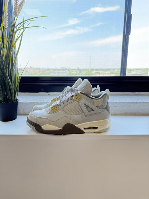 ONE OF A KIND JORDAN 4 RETRO SE CRAFT PHOTON DUST (USED)