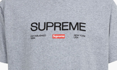 SUPREME CLOTHING SUPREME EST.1994 TEE GREY