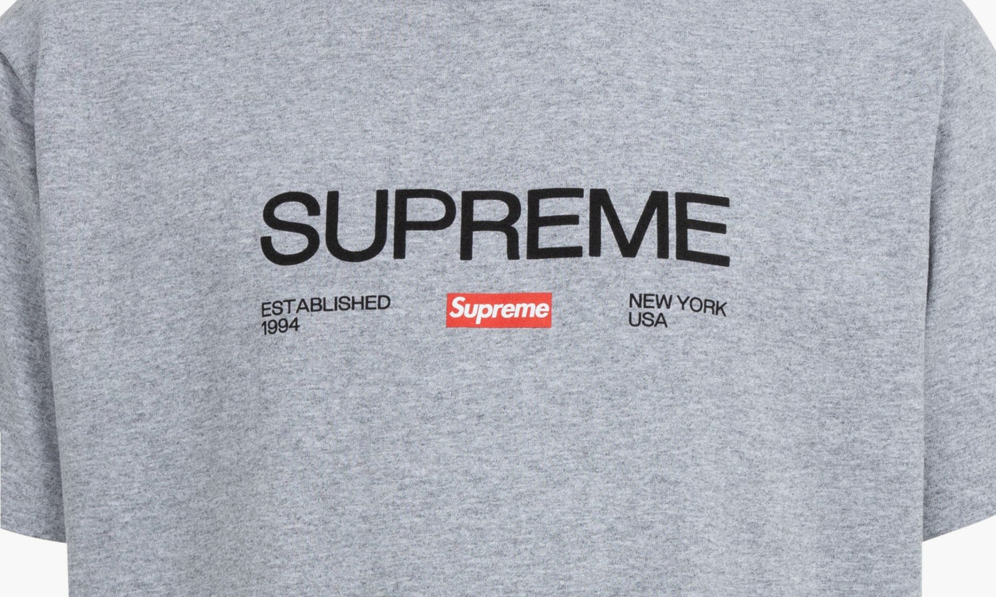 SUPREME CLOTHING SUPREME EST.1994 TEE GREY