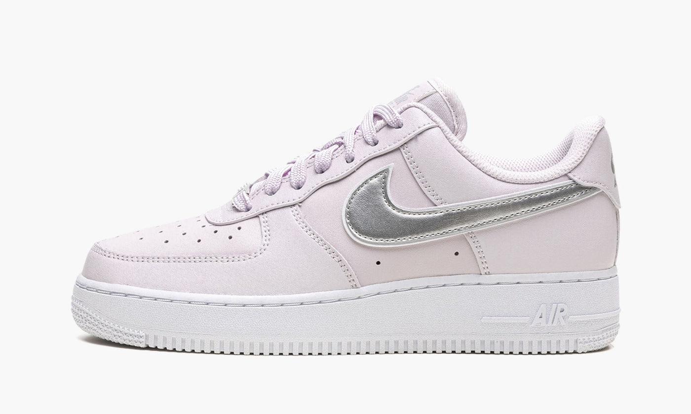 NIKE SHOES NIKE AIR FORCE 1 '07 LOW VENICE METALLIC SILVER (W) DD1523500