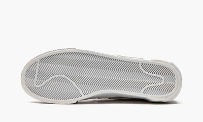 NIKE SHOES NIKE BLAZER LOW SACAI WHITE PATENT LEATHER