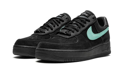 NIKE AIR FORCE 1 LOW SP TIFFANY AND CO.