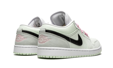 JORDAN 1 LOW BARELY GREEN (W)