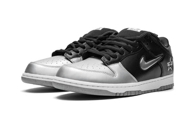 NIKE X SUPREME SB DUNK LOW JEWEL SWOOSH SILVER / BLACK