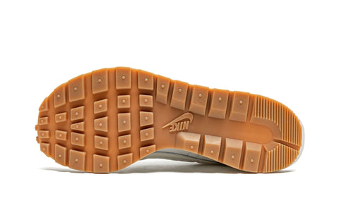 NIKE X SACAI VAPORWAFFLE SAIL GUM