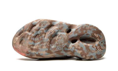 YEEZY FOAM RUNNER MX SAND GREY