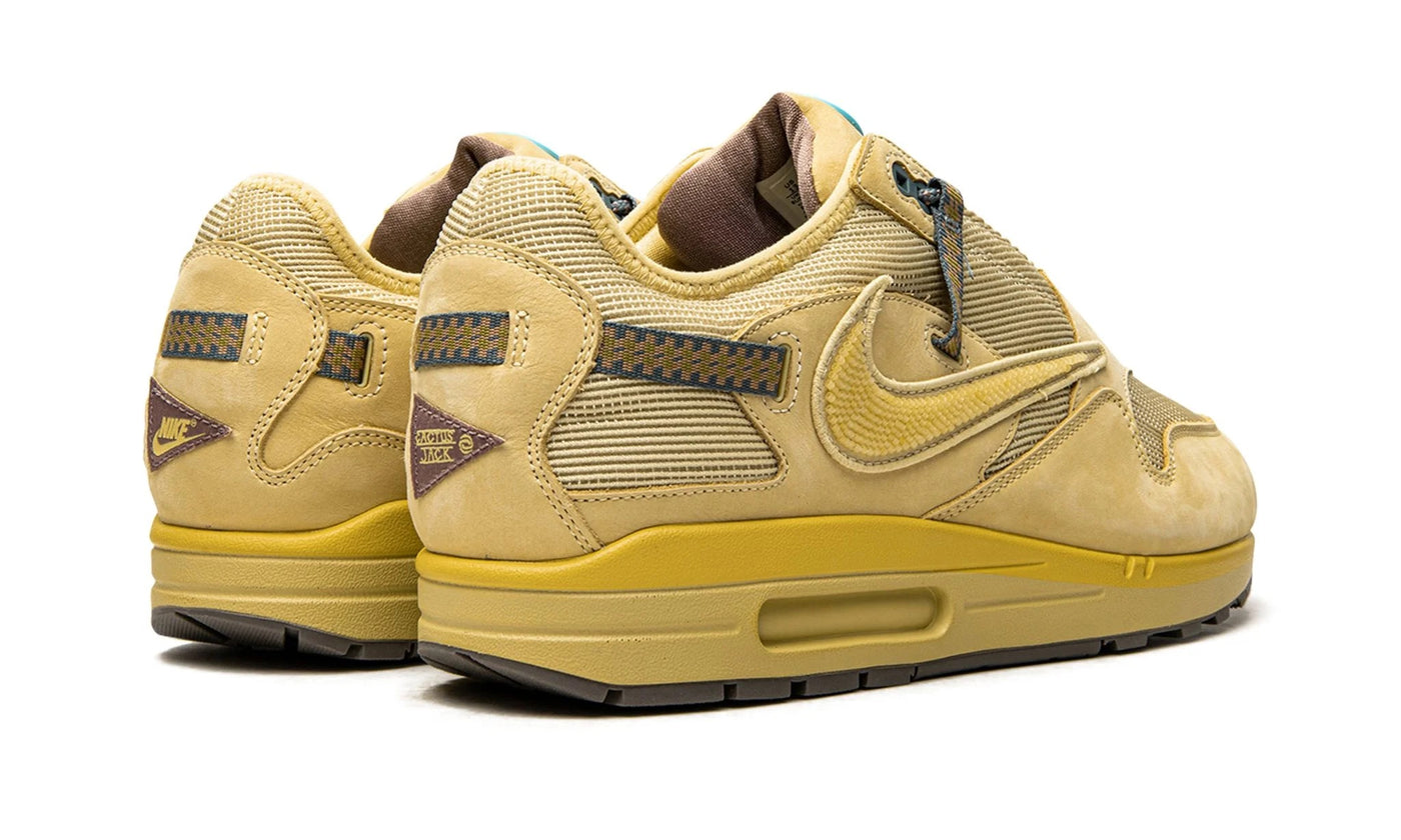 NIKE AIR MAX 1 TRAVIS SCOTT SATURN GOLD