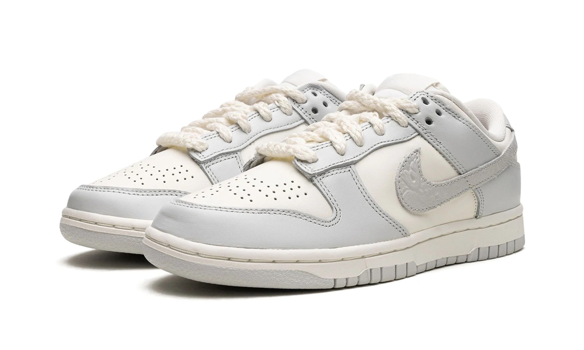 NIKE DUNK LOW NEEDLEWORK SAIL AURA (W)