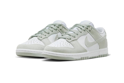 NIKE DUNK LOW LIGHT SILVER CORDUROY (W)