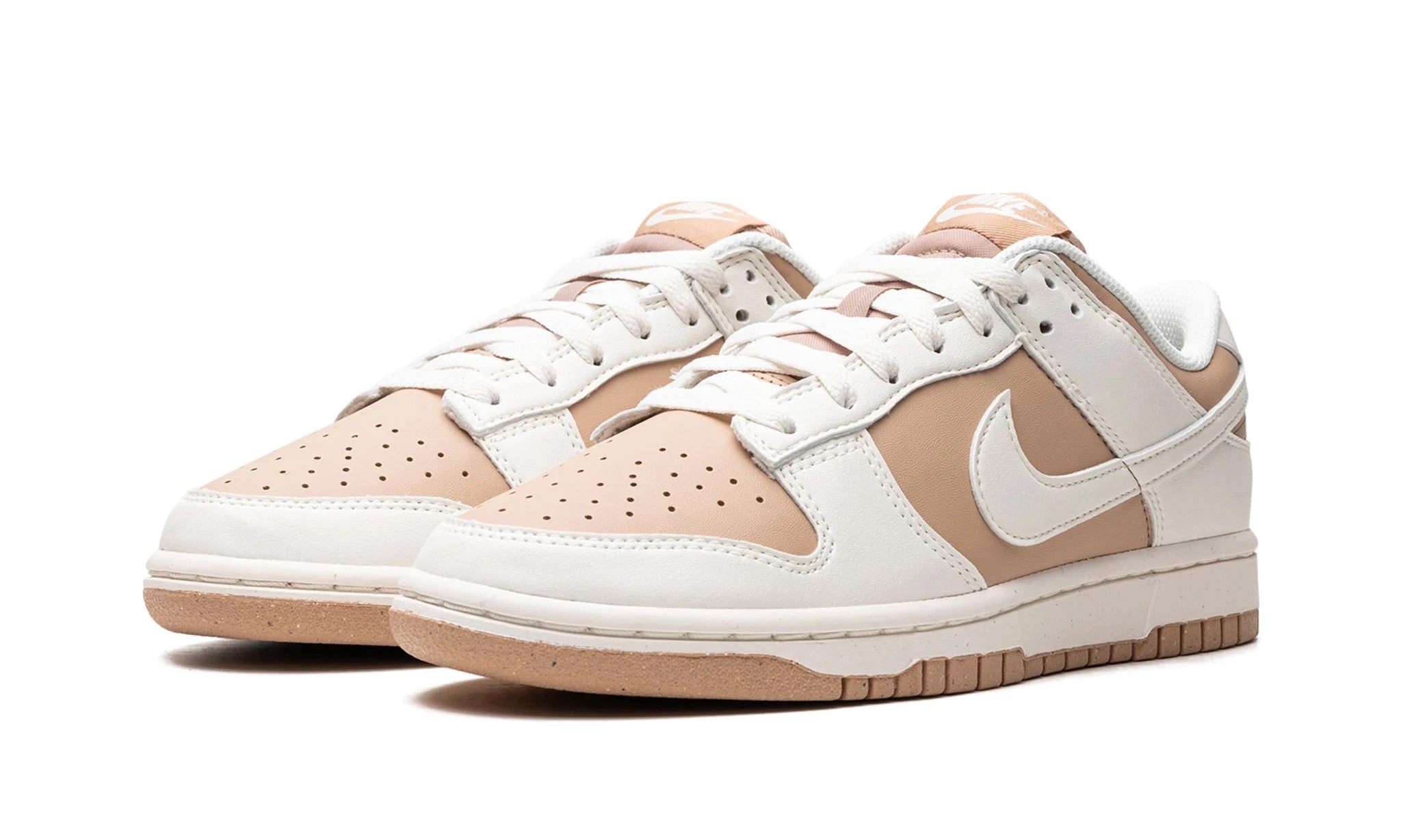 nike dunks beige