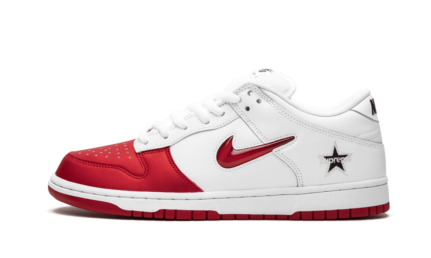 NIKE SB DUNK LOW SUPREME JEWEL SWOOSH RED