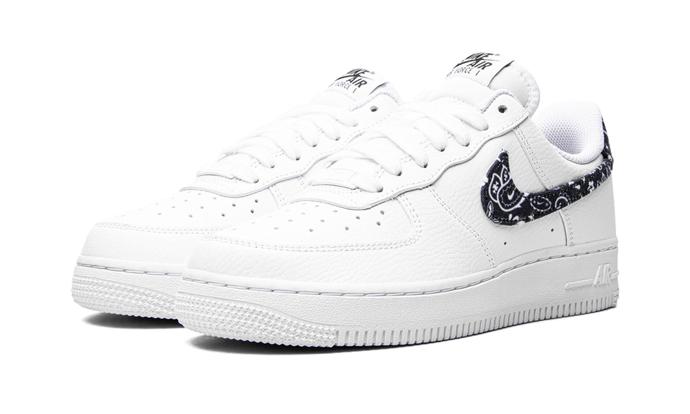 NIKE AIR FORCE 1 LOW ESSENTIAL WHITE WORN BLACK PAISLEY (W)