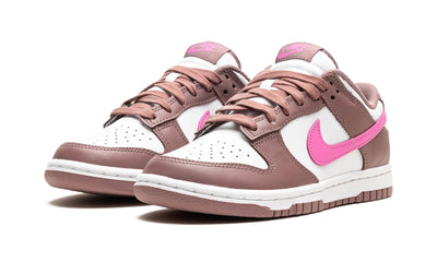 NIKE DUNK LOW SMOKEY MAUVE (W)