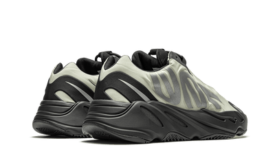 CHAUSSURES YEEZY YEEZY 700 MNVN BONE FY3729