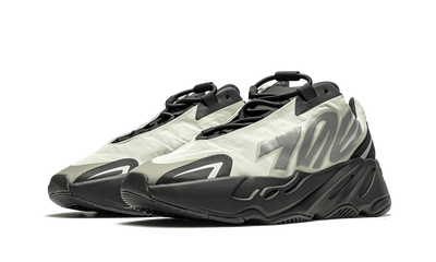 CHAUSSURES YEEZY YEEZY 700 MNVN BONE FY3729