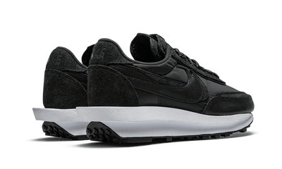 CHAUSSURES NIKE LDWAFFLE "SACAI-NOIR NYLON"