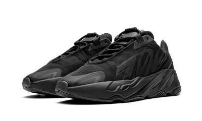 YEEZY SHOES YEEZY 700 MNVN TRIPLE BLACK FV4440