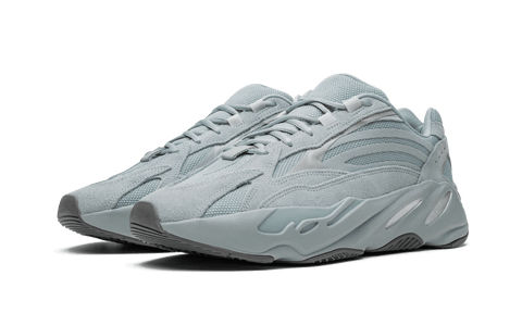 YEEZY SHOES YEEZY BOOST 700 V2 "HOSPITAL BLUE" FV8424