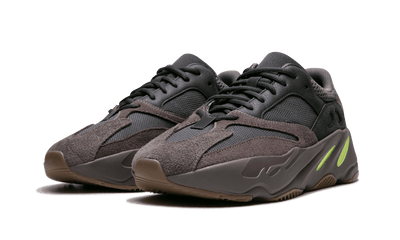 Chaussures YEEZY YEEZY 700 V1 MAUVE EE9614