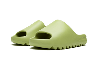 CHAUSSURES YEEZY SLIDE "RESIN" (RÉSINE)